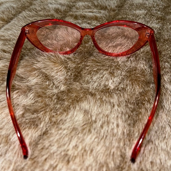 Time to forget you sunglasses - Picture 4 of 4